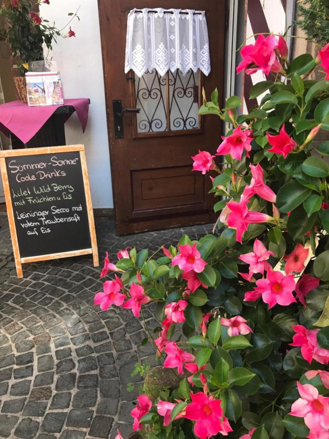 Landgasthaus "Zum Engel" Neuleiningen Bagian luar foto