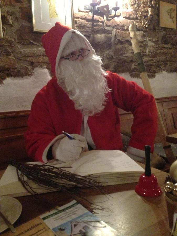 Landgasthaus "Zum Engel" Neuleiningen Bagian luar foto
